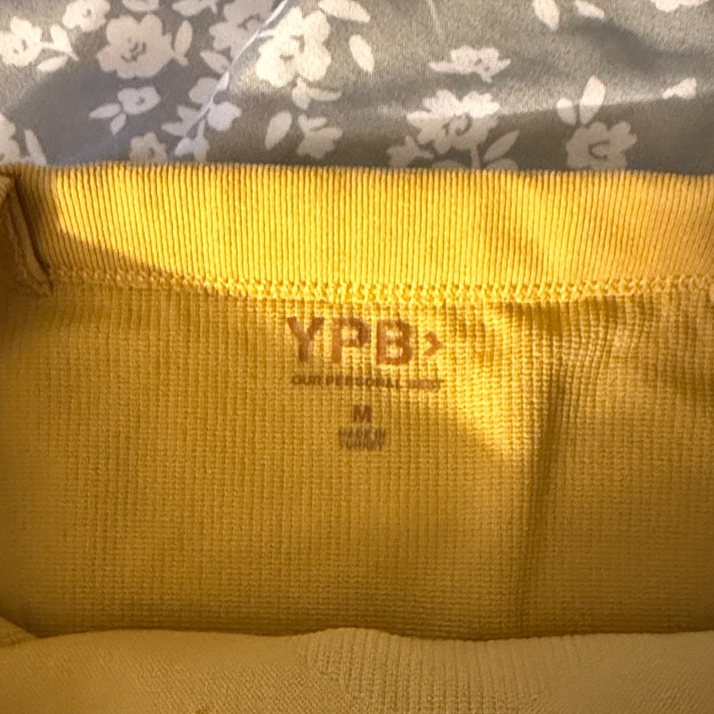 Yellow Ribbed Crop Top - Picture 2 of 3